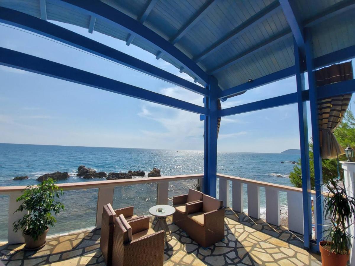 Sunset View Apartments Bar Bagian luar foto